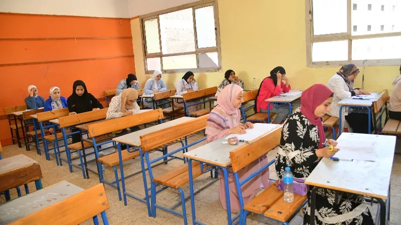 الإدارات التعليمية تتخذ إجراءات صارمة ضد غياب الطلاب في الجيزة والشرقية