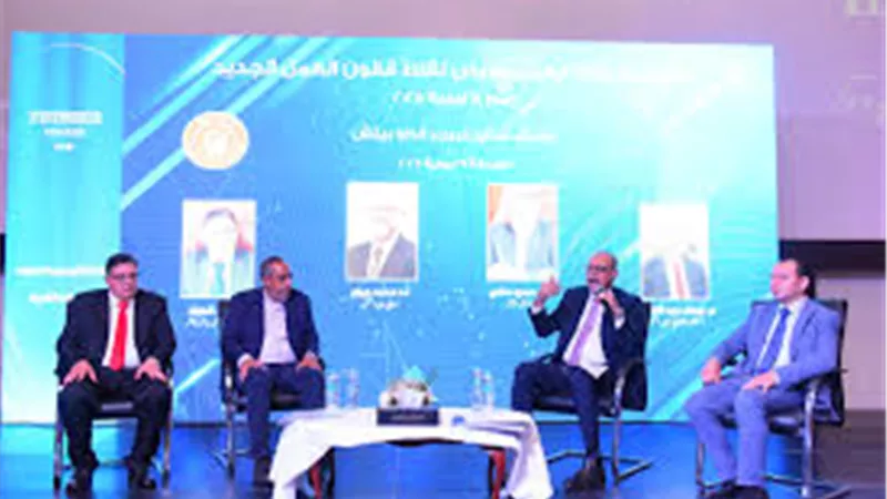 أبرز أنشطة وزارة العمل في أسبوع.. محمد جبران يقود جولة تنموية وإنسانية في البحر الأحمر