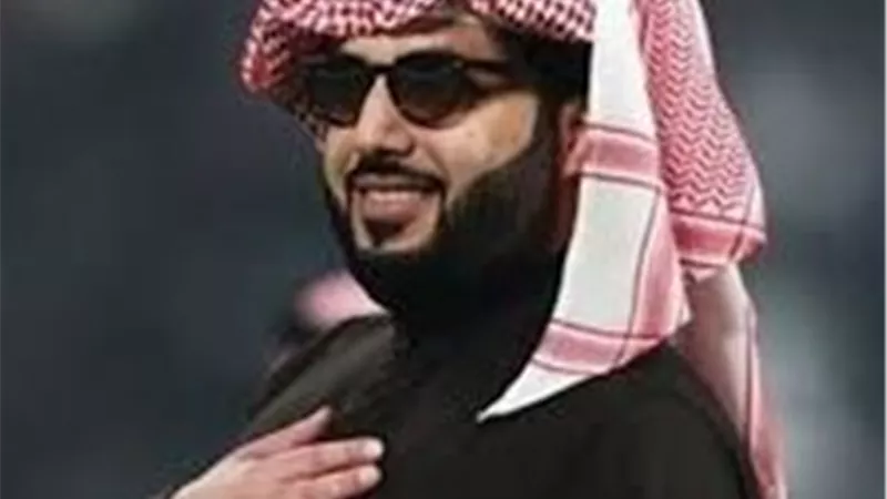 انتشار شائعة عزل تركي آل الشيخ يثير الجدل.. ما موقف هيئة الترفيه؟