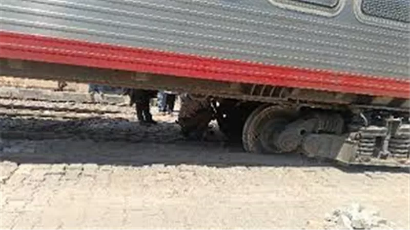  دون إصابات.. خروج قطار عن مساره بمحطة عرب الرمل في المنوفية