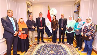 وزيرة التضامن الاجتماعي تكرم الوحدة المركزية للجمعيات الأهلية 