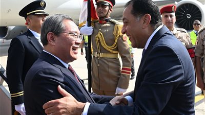 رئيس الوزراء يستقبل رئيس مجلس الدولة الصيني لتعزيز الشراكة الاستراتيجية