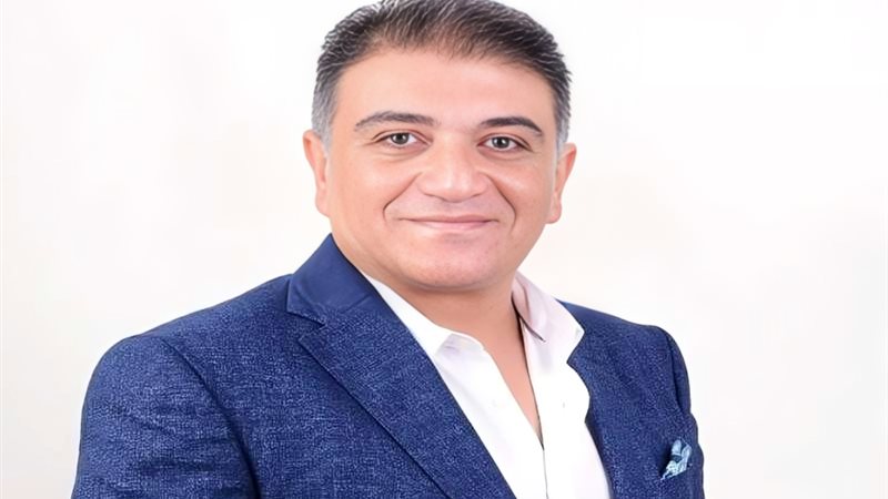 الدكتور خالد مهدي