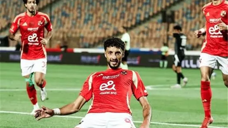 وسام أبو علي مستمر مع الأهلي رغم العروض الخليجية ويتمسك بمكانه في معسكر تونس