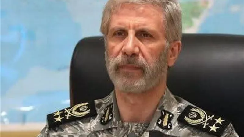 حاتمي: إيران لن تسمح بفصل شبر من أراضيها.. والجيش يواصل عملياته