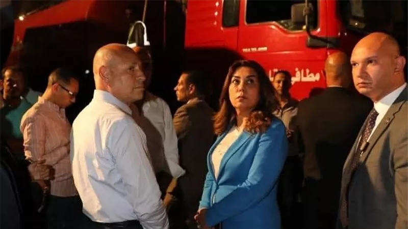 وزيرة التنمية المحلية ومحافظ القاهرة يتابعان ميدانيا جهود إخماد حريق سنترال رمسيس
