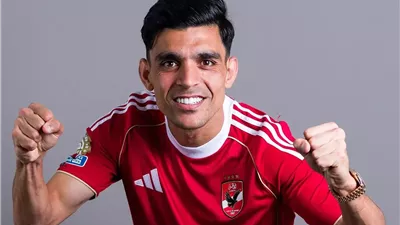 بن شرقي اساسيا.. تعرف على التشكيل الرسمي للنادي الأهلي أمام فاركو 
