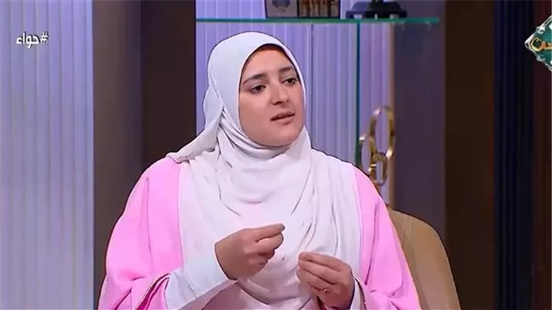 دار الإفتاء تحسم الجدل حول حكم الصلاة بوجود 