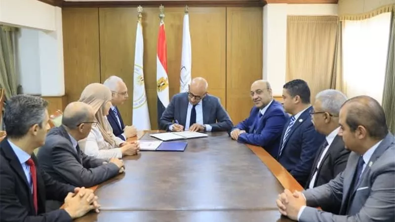 بنسبة نجاح 70.47%.. وزير التعليم يعتمد نتيجة الدبلومات الفنية للدور الأول 2025