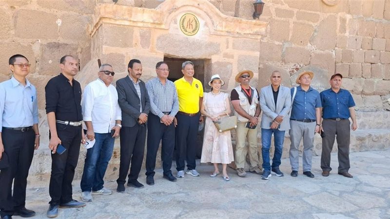 اثناء زيارة سفير