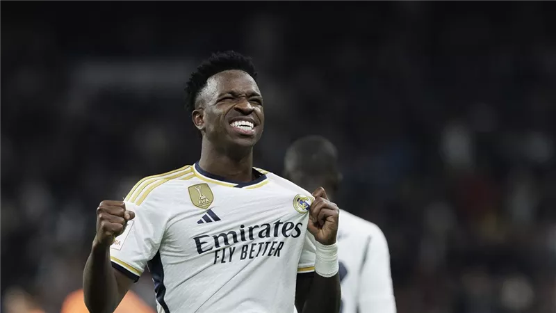 ريال مدريد يضع هالاند كخيار بديل حال فشل تجديد عقد فينيسيوس