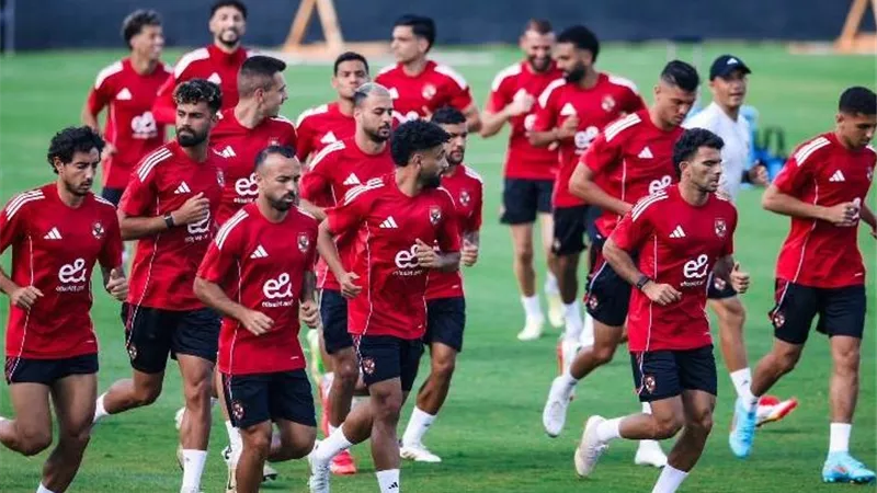 استعدادا للموسم الجديد.. بعثة الأهلي تطير إلى تونس لإقامة معسكر خارجي 