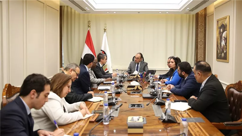 وزير قطاع الأعمال العام: انفتاح كامل على تعزيز الشراكة مع القطاع الخاص