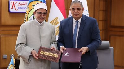 رئيس جامعة كفر الشيخ يستقبل رئيس جامعة الأزهر لتوقيع بروتوكول تعاون مشترك