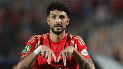 الغندور يكشف كواليس مصير وسام أبو علي بين الأهلي وكولومبوس الأمريكي