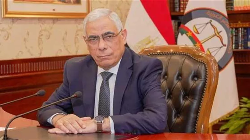 النائب العام يأمر بإنشاء مكتب لرعاية أسر أعضاء النيابة المتوفين.. اعرف التفاصيل
