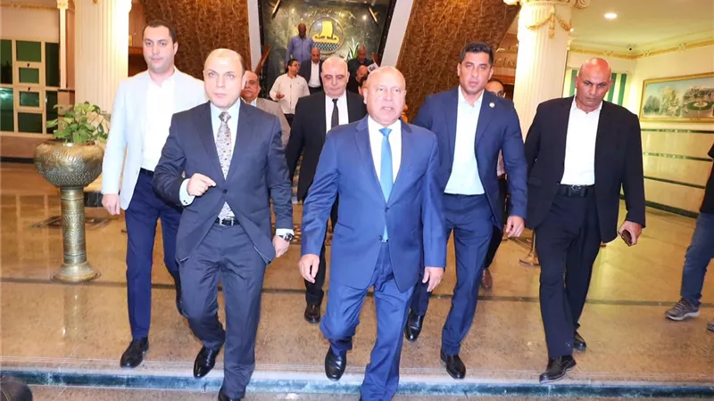 وزير النقل ومحافظ كفر الشيخ يبحثان ملفات تطوير شبكة الطرق بكفر الشيخ
