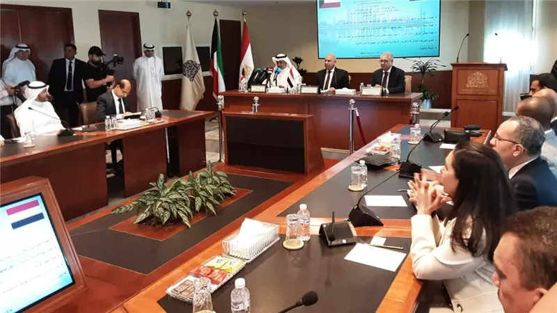 وزير النقل يستعرض فرص التعاون بمشروعات البنية التحتية خلال ملتقى الاستثمار المصري الكويتى
