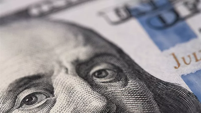سعر الدولار أمام الجنيه اليوم الخميس 24-7-2025 في البنوك.. الأخضر بكام دلوقتي؟
