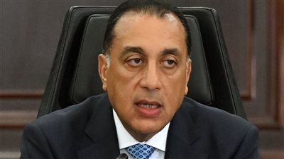  رئيس الوزراء يؤكد أهمية تعزيز منظومة العمل الإداري