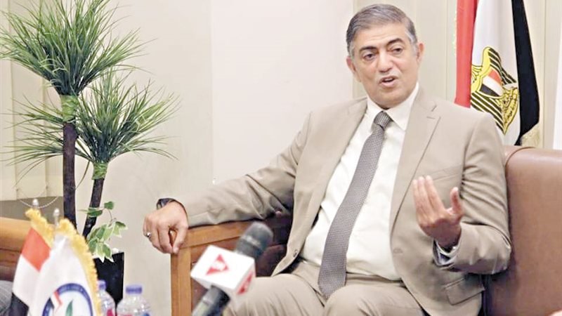 الدكتور هشام عبد