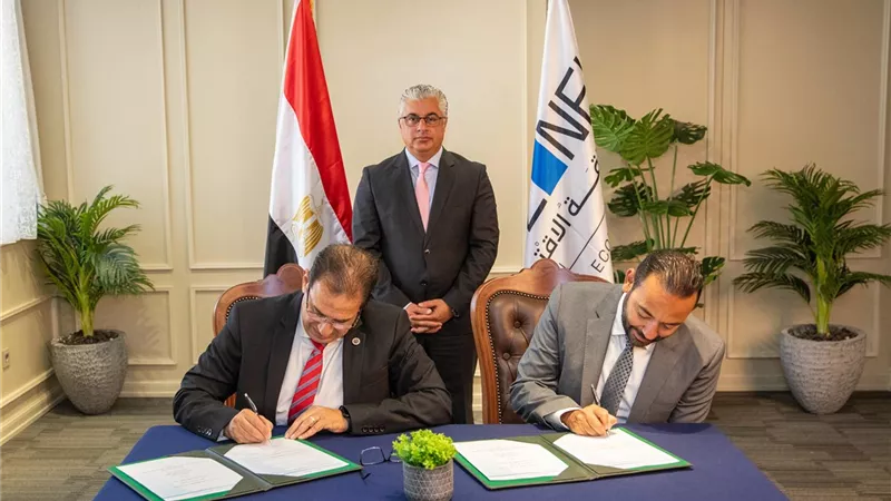 بـ970 مليون جنيه .. توقيع عقد مشروع صناعي جديد لشركة «CWA» للمنسوجات بالسخنة
