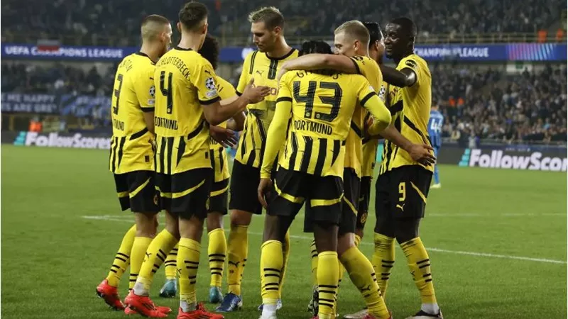  بوروسيا دورتموند يفوز على أرسنال 3-2 وديًا
