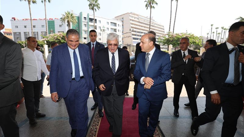 محافظ كفر الشيخ يستقبل