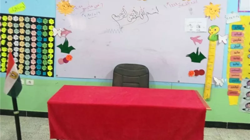 محافظ أسوان يوجه بتجهيز اللجان الإنتخابية لتهيئة الأجواء المناسبة أمام الناخبين