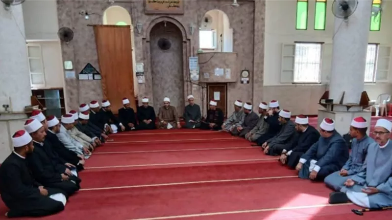أوقاف شمال سيناء تعقد أسبوع ثقافي والأئمة يناقشون استخدام وسائل التواصل