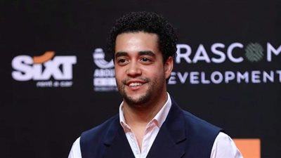 خالد أنور عن “فلاش باك”: نص ذكي وبناء بصري يليق بالمنصات العالمية