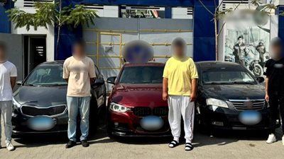 ضبط المتهمين بمطاردة فتاتين بسياراتهم في الجيزة 