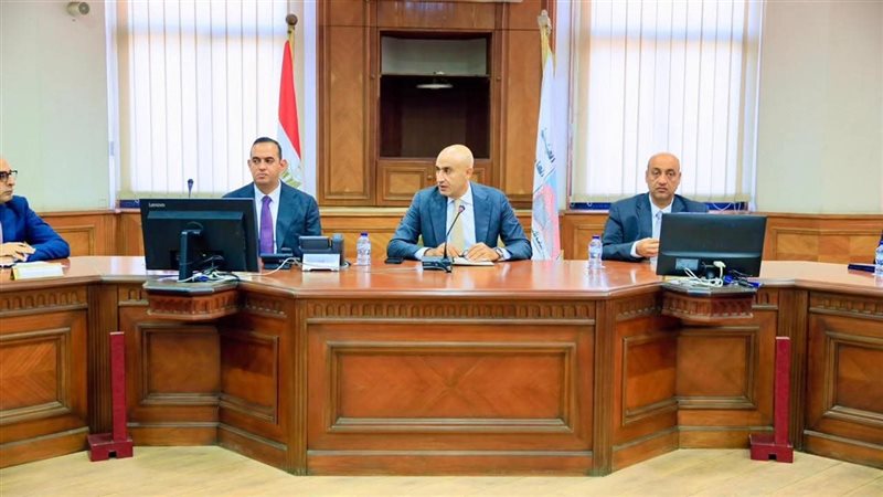 اجتماع وزير التربية