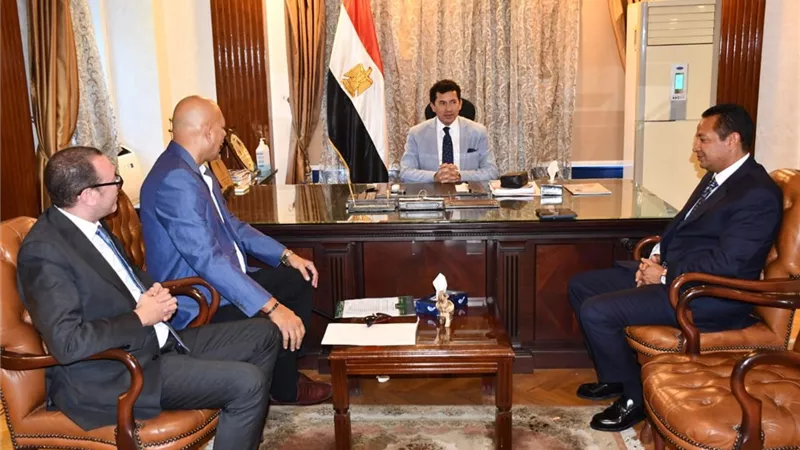 وزير الرياضة يلتقي القائم بأعمال رئيس نادي الاتحاد السكندري