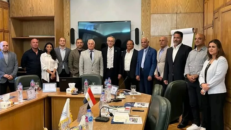 وفد روسي يبحث مع 