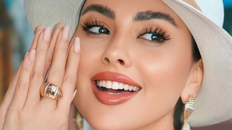 مريم حسين 