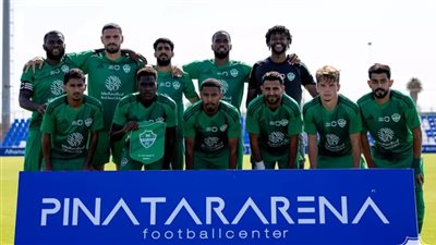 رياض محرز يقود هجوم أهلي جدة أمام القادسية بنصف نهائي كأس السوبر السعودي