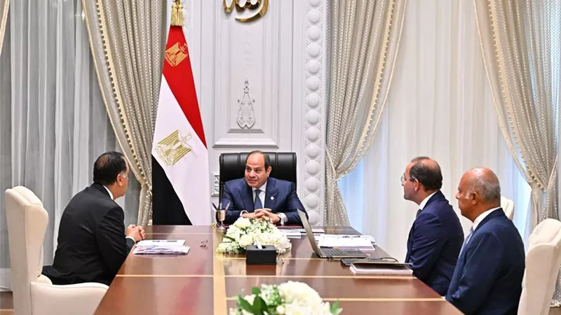 الرئيس السيسي يوجه بزيادة الإنفاق على برنامجي تكافل وكرامة وقطاعي الصحة والتعليم