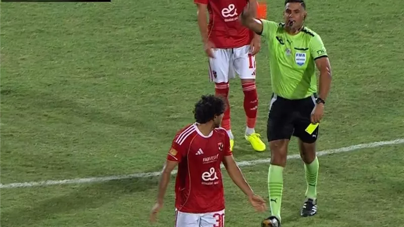 الأهلي يتقدم بشكوى لاتحاد الكرة بسبب محمد هاني.. تفاصيل (خاص)