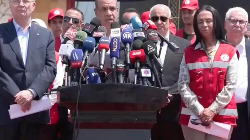 رئيس وزراء فلسطين من معبر رفح: نراهن على مصر والأشقاء لإقامة دولتنا