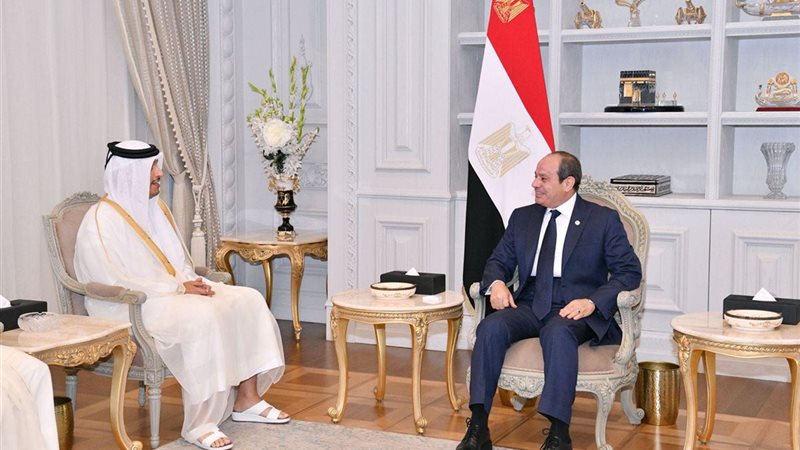اللقاء 
