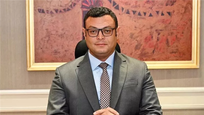 وزير الإسكان يتفقد آخر مشروعات الوزارة في محافظة قنا