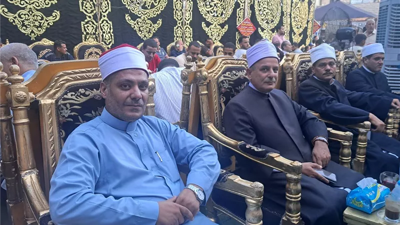 وكيل وزارة الأوقاف بكفر الشيخ ومدير الدعوة يقدمان واجب العزاء في والد محمد الشناوي