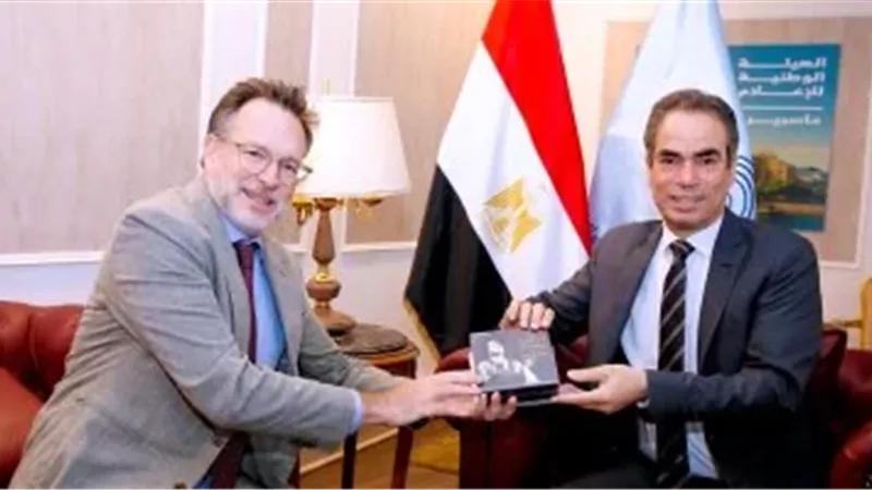 سفير كندا يزور استديو