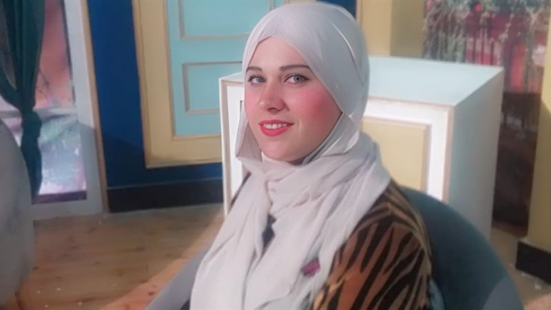 الإعلامية هنا عبد