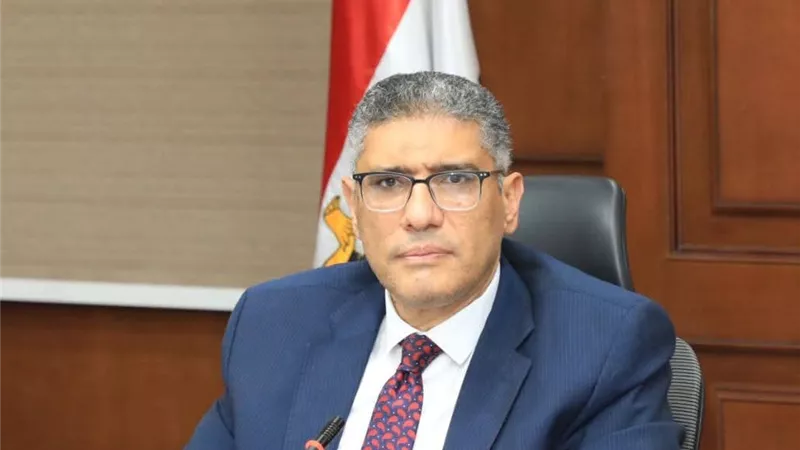 محافظ الجيزة: التجهيزات جارية لإقامة ثلاث معارض 
