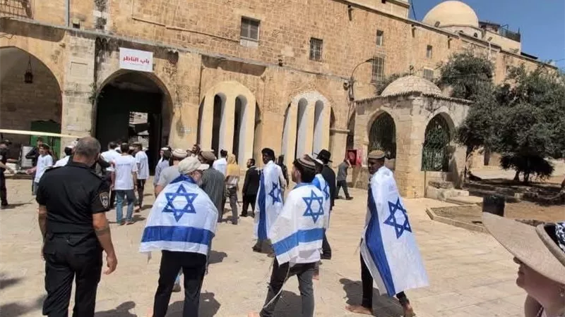 تقرير عبري يكشف مخاوف إسرائيل من الانفجار الداخلي