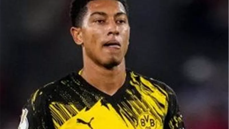 أزمة مبكرة لجوب بيلينجهام في دورتموند بسبب تدخل عائلته