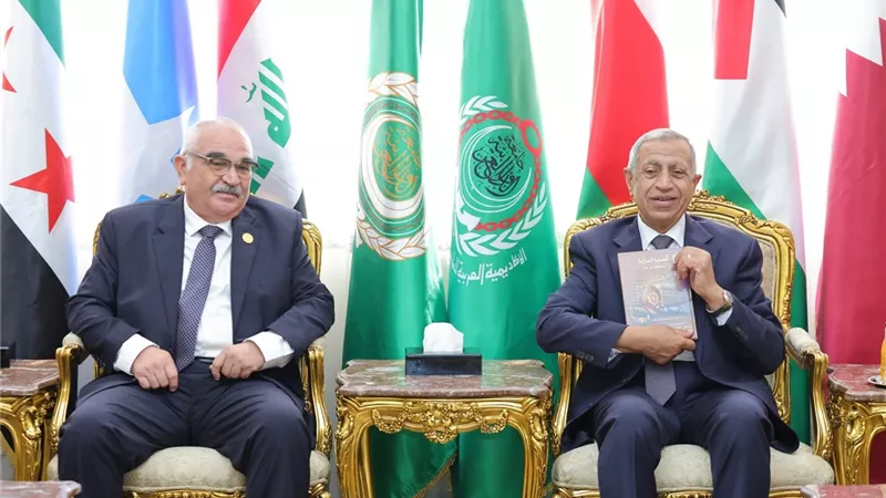 تعاون وتبادل خبرات.. رئيس قضايا الدولة يزور الأكاديمية العربية للعلوم والتكنولوجيا
