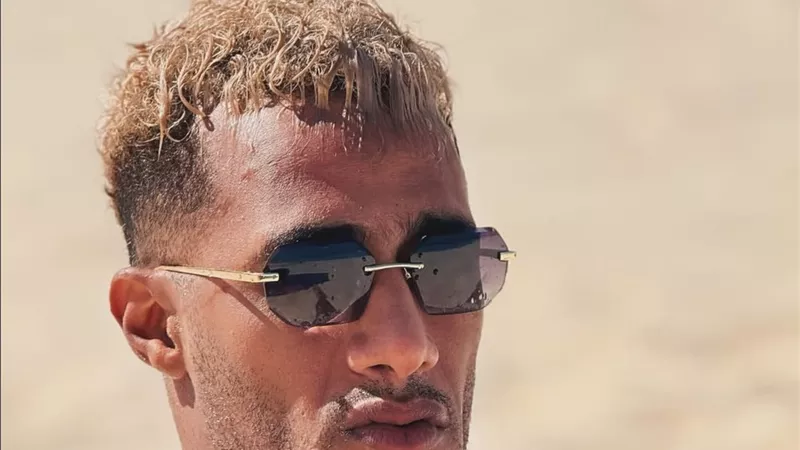 محمد رمضان يروج لحفله في مراسي.. ويطرح أحدث أغانيه «قلبي سميته لبنان»